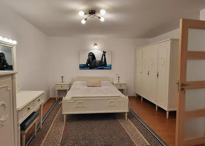 Cotroceni Accommodations Upstairs
